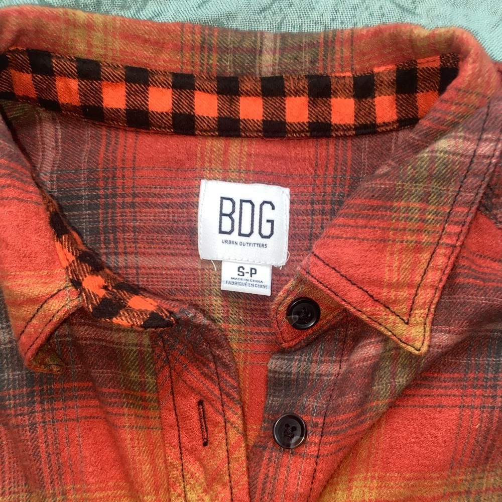 BDG Urban outfitters crop flannel